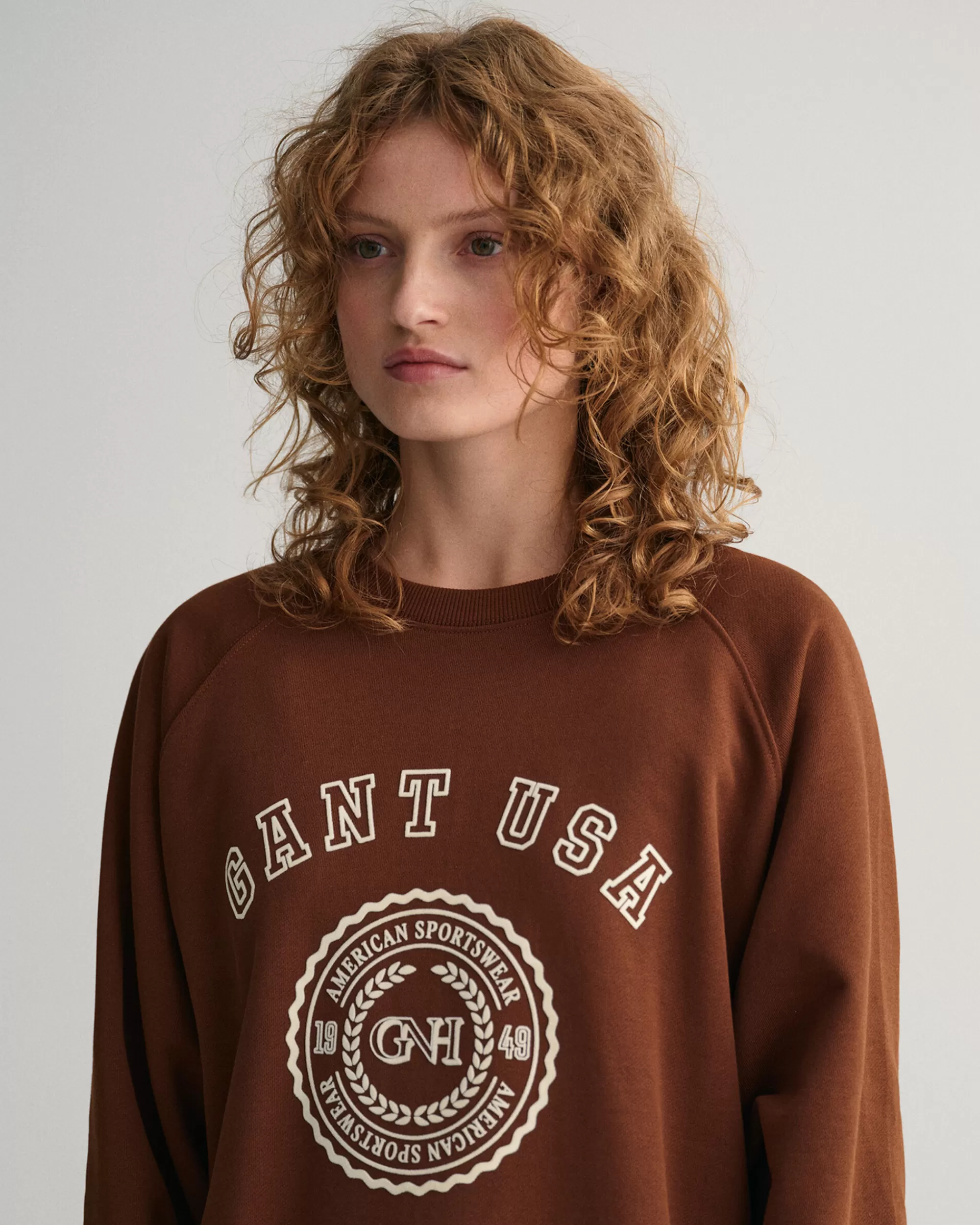 Hupparit & Collegepaidat^GANT Oversized Fit -Mitoitettu Usa -Collegepaita Jossa Pyorea Paantie Mahogany Brown