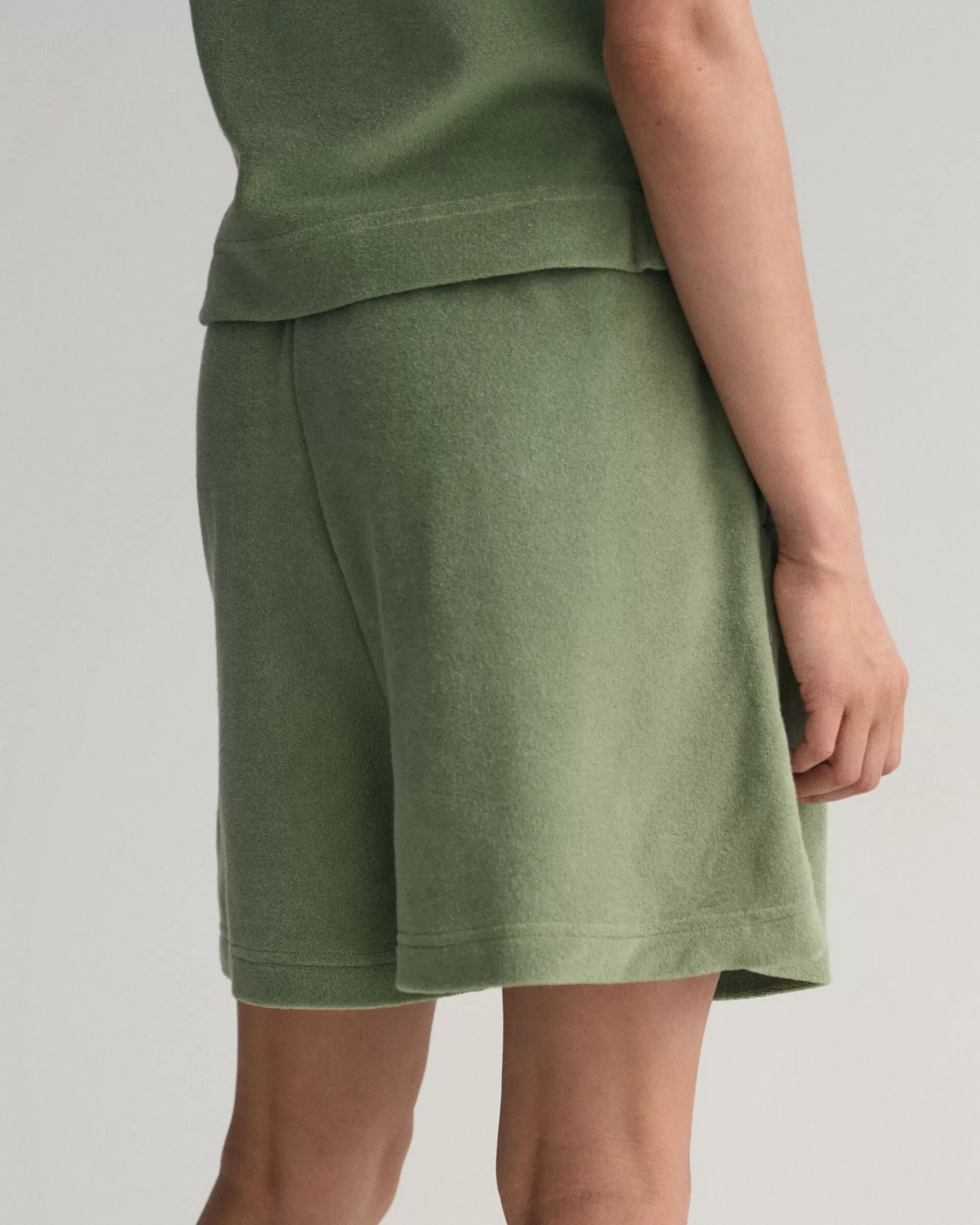 Housut^GANT Teen Girls -Malliston KorkeaVyötaroiset Terry Cloth -Shortsit Kalamata Green