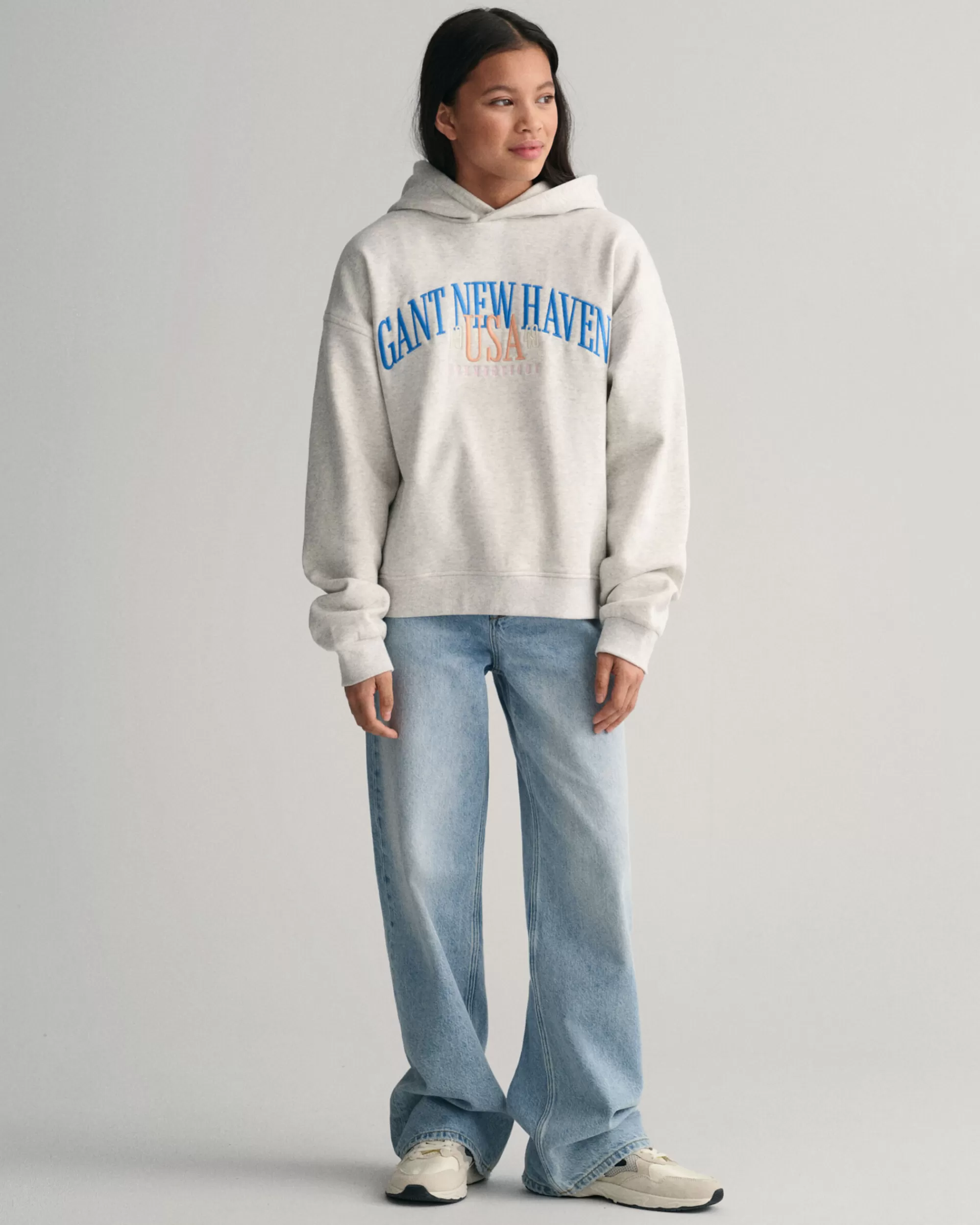 Collegepaidat & Hupparit^GANT Teen Girls -Malliston Oversized Fit -Mitoitettu Usa -Huppari Winter Grey Melange