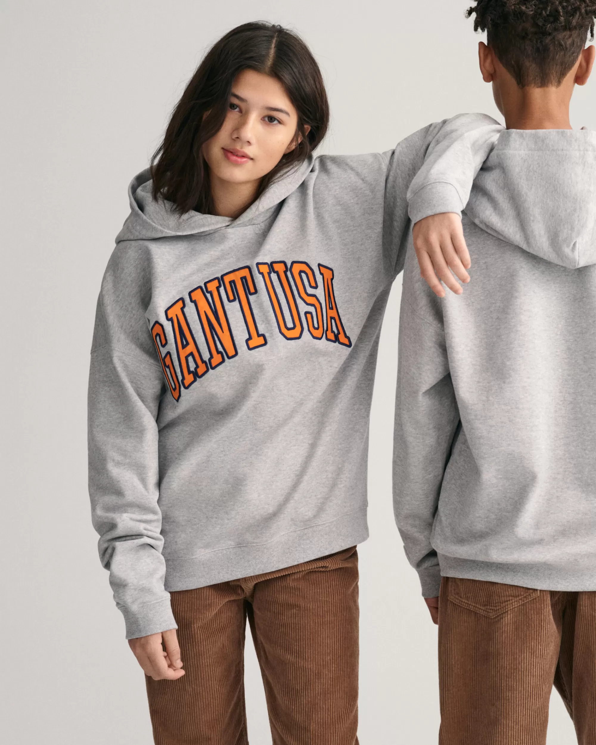 Collegepaidat & Hupparit^GANT Teens-Malliston Oversized Fit -Mitoitettu Usa -Huppari Light Grey Melange