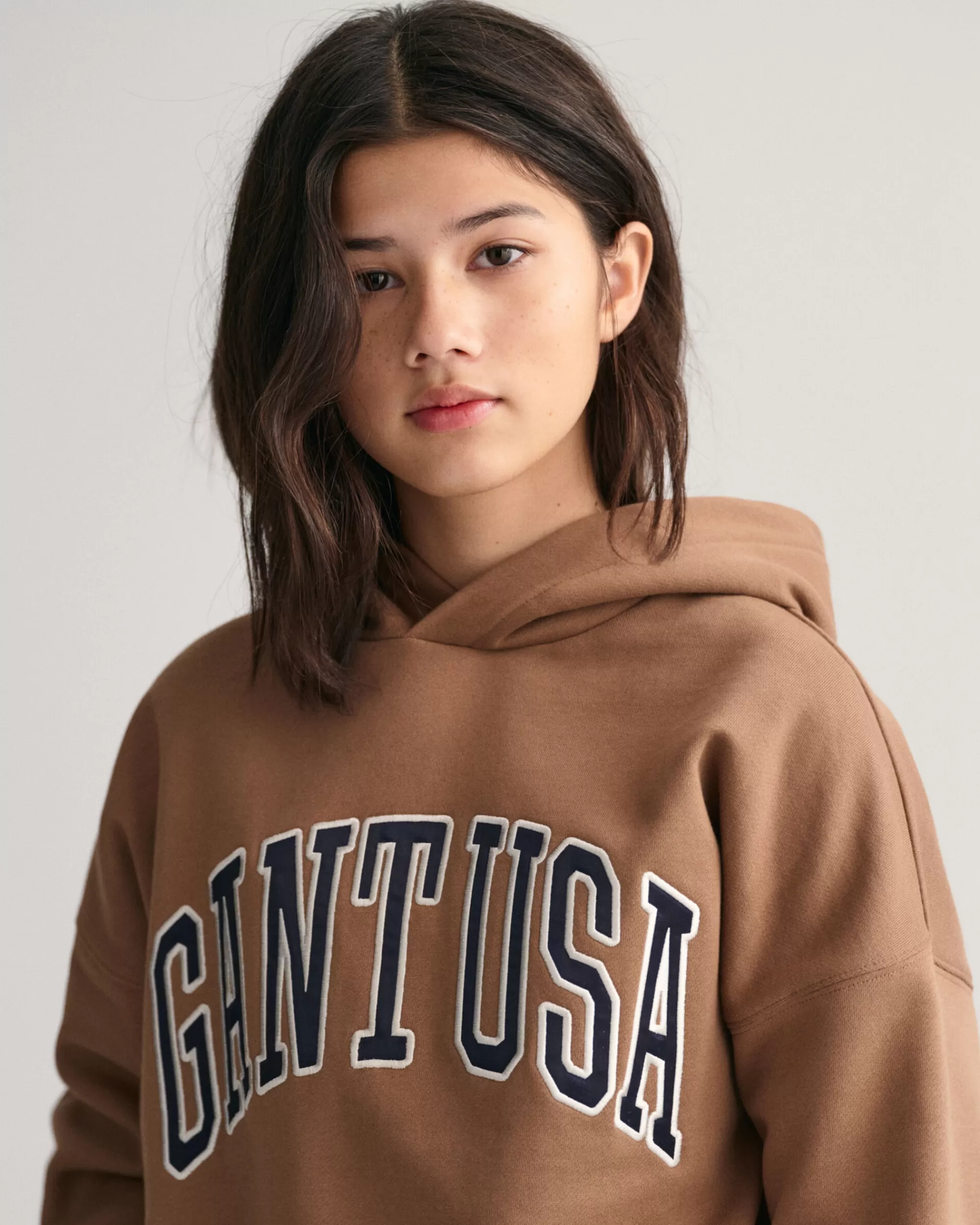 Collegepaidat & Hupparit^GANT Teens-Malliston Oversized Fit -Mitoitettu Usa -Huppari Cocoa Brown